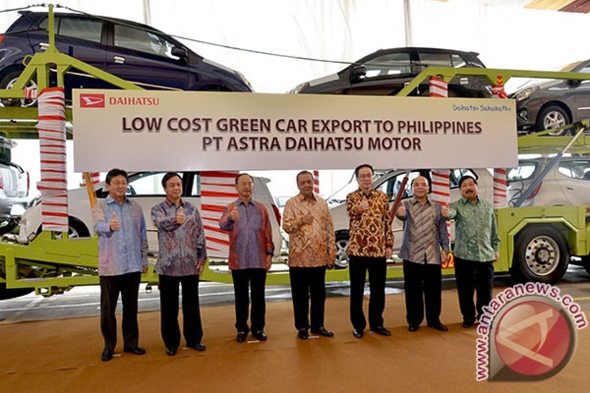 Menperin resmikan ekspor perdana mobil hemat energi