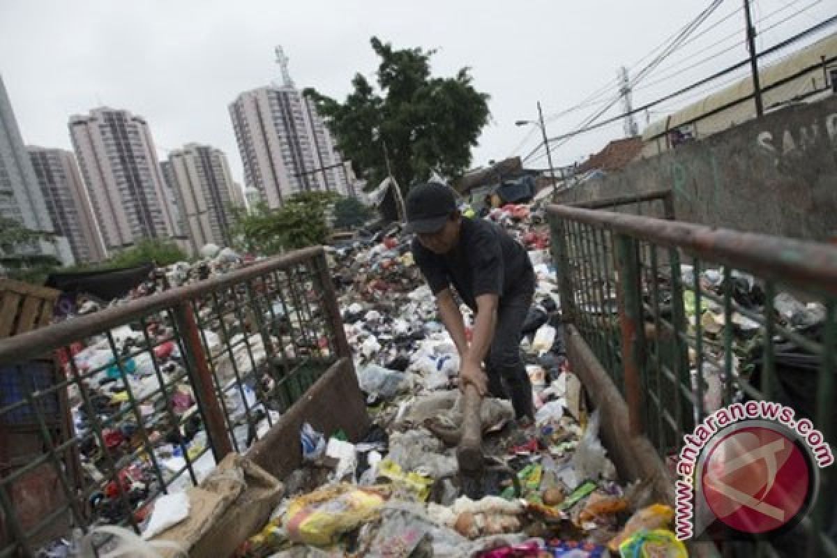 DKI hentikan kerja sama pengangkutan sampah dengan swasta