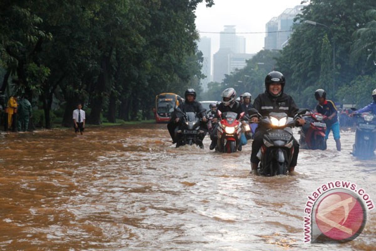 Jakarta belum darurat bencana banjir, kata Jokowi