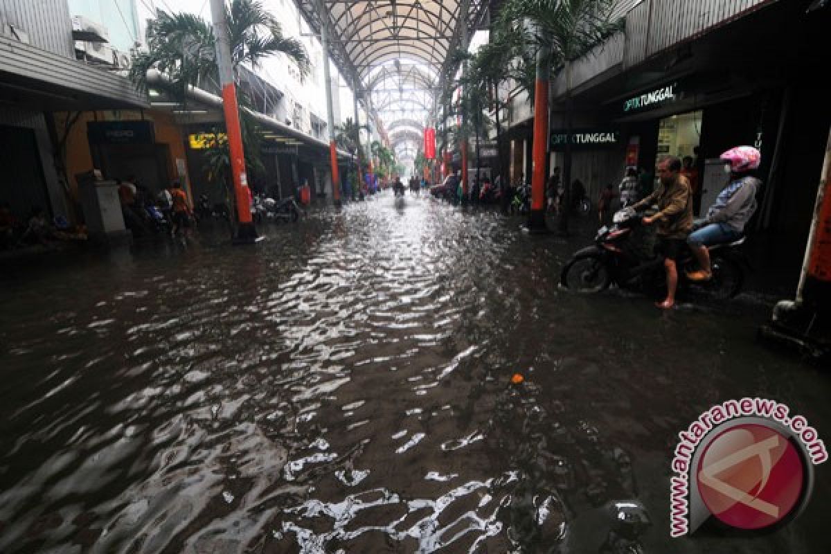 Sebagian Jakarta kebanjiran