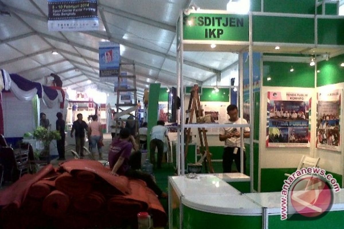 Peserta HPN Expo 2014 siapkan materi pameran