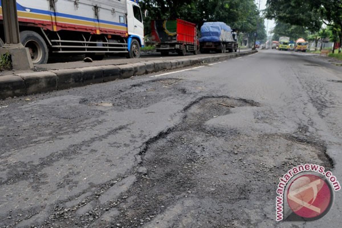 Kerusakan jalur Pantura terparah di Kudus