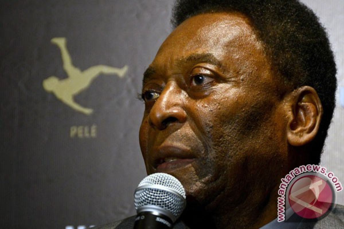 Kondisi Pele "membaik" tapi masih di ruang khusus