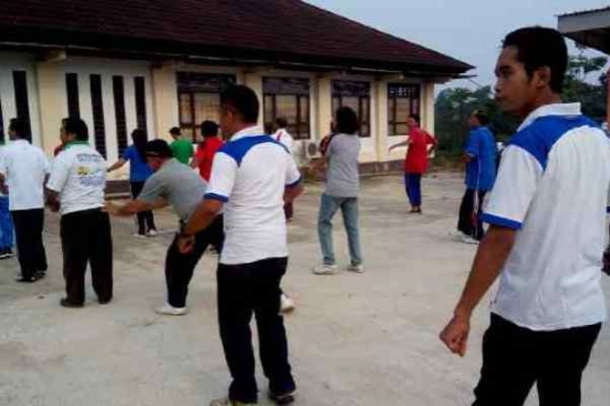 2 SKPD Sekadau Gelar Senam Sehat dan Jumat Bersih