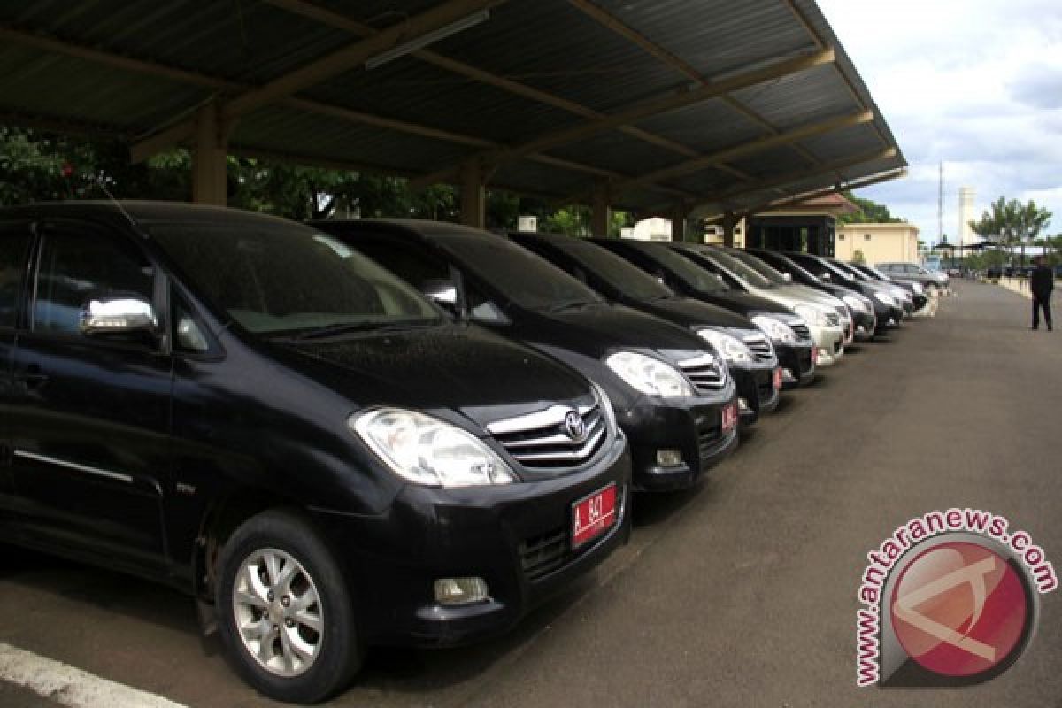 Pemkot Surakarta kandangkan kendaraan dinas