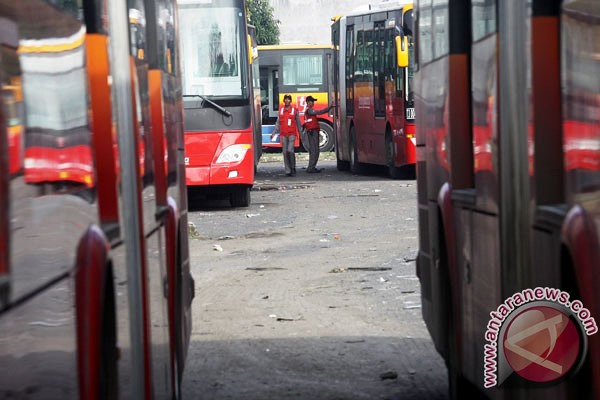 Jokowi siap dipanggil KPK soal bus transjakarta