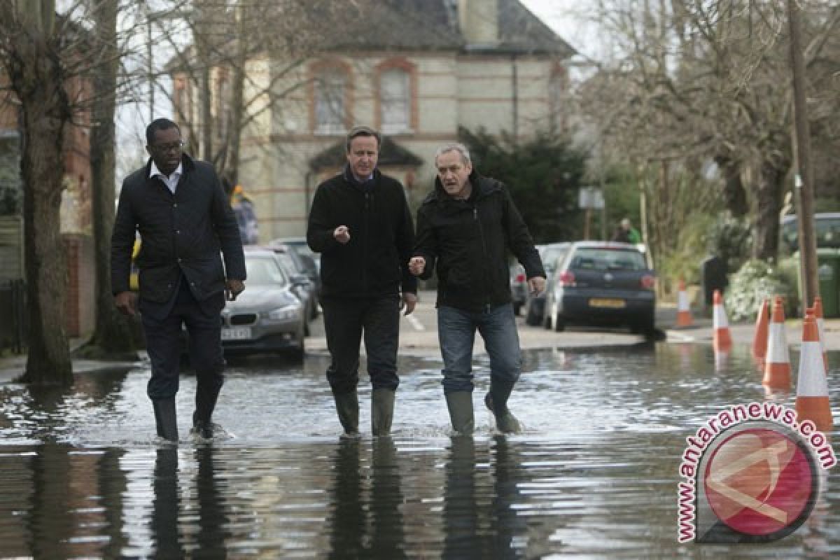 PM Inggris peringatkan krisis memburuk akibat banjir