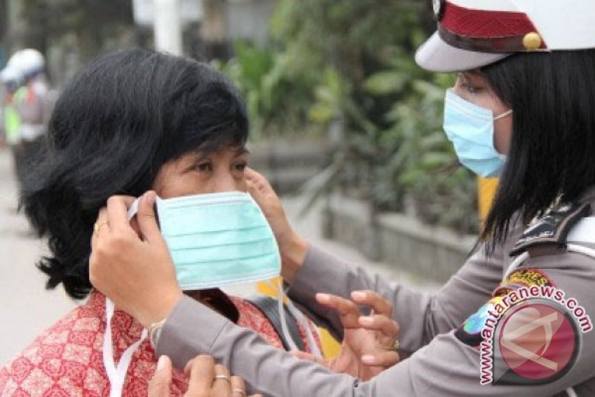 Haze-affected people in Padang to get free masks: Official