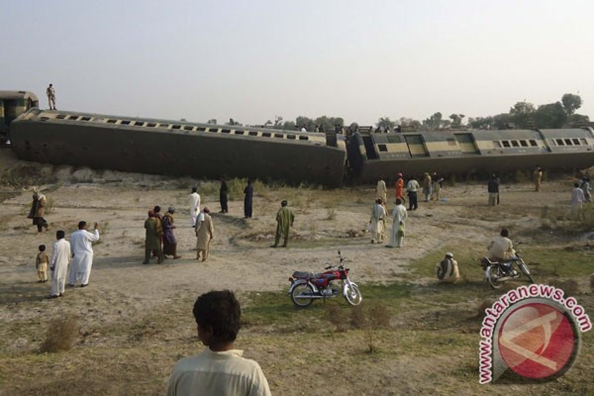 Pemboman KA tewaskan tujuh orang di Pakistan