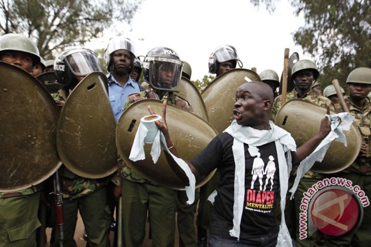 Polisi Kenya buru dua tersangka pelaku teror