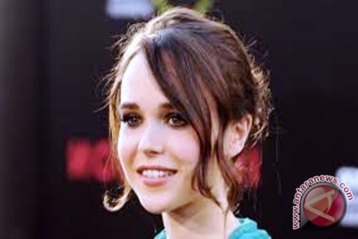 Ellen Page Akhirnya Ngaku Lesbi 