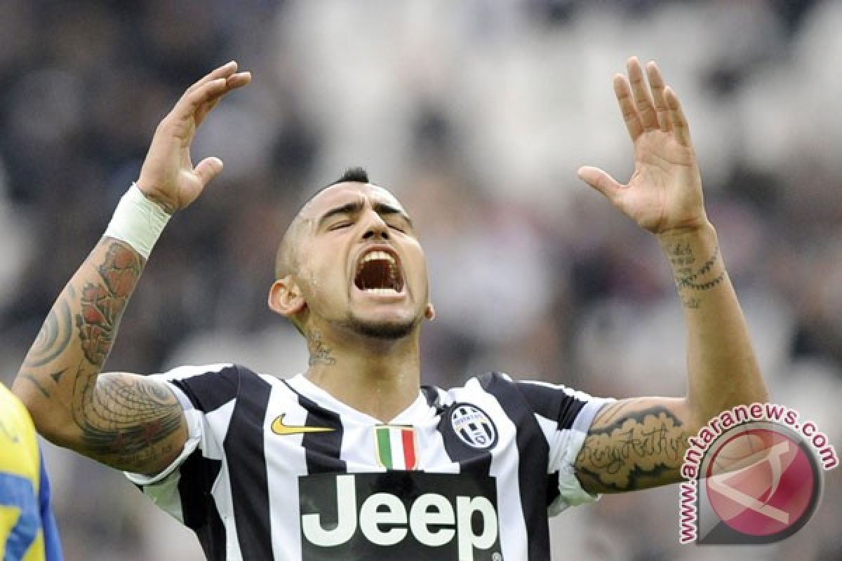 Arturo Vidal pimpin skuad sementara Chile