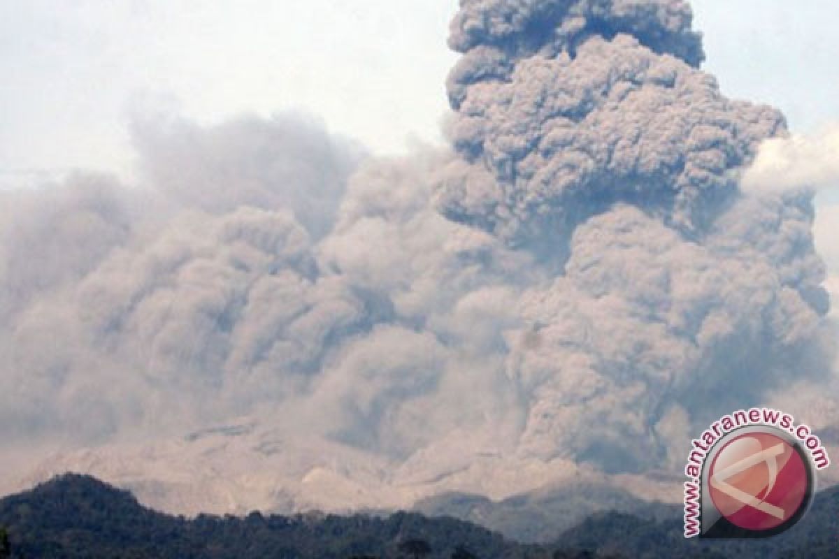 Empat kecamatan tanah datar terdampak abu vulkanik