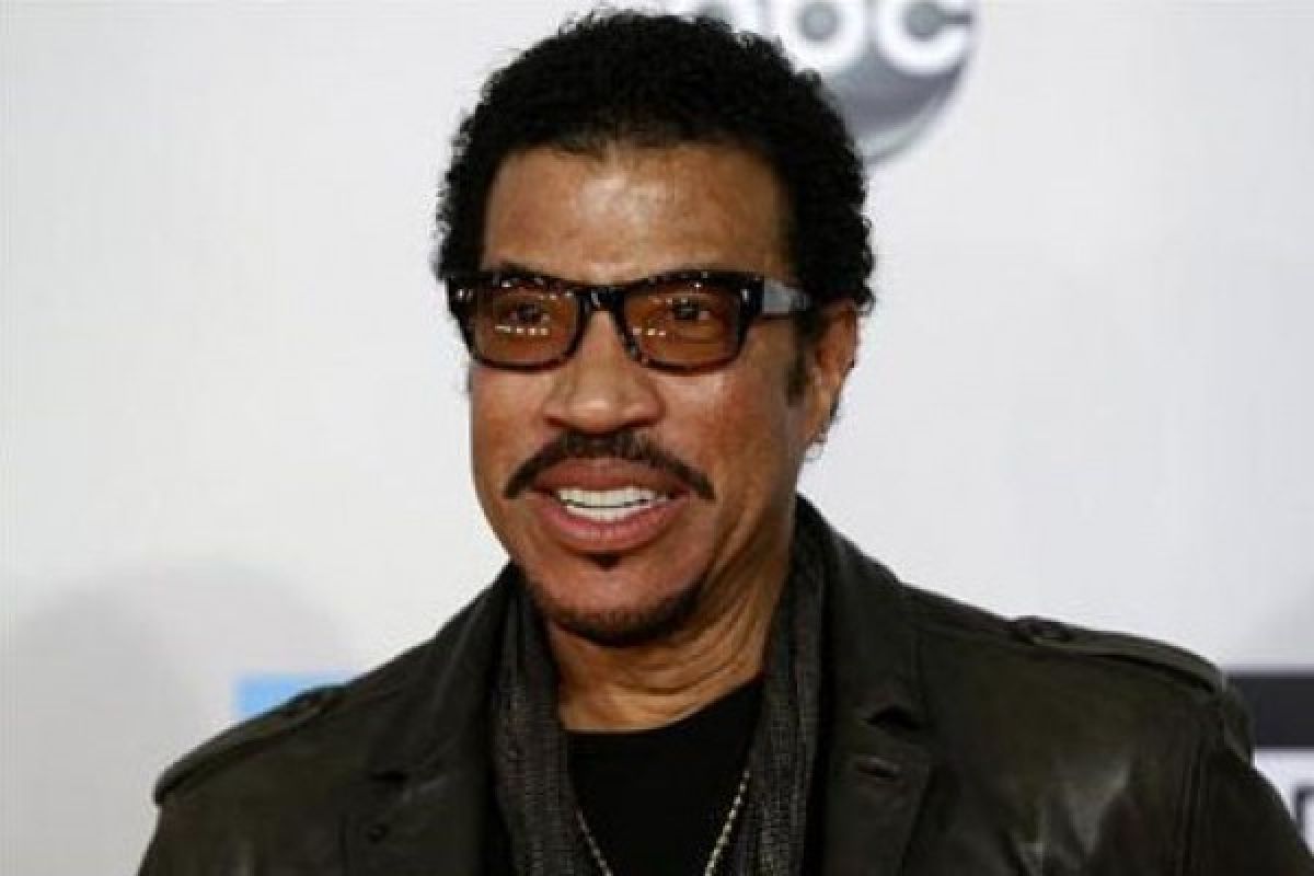 Tiket konser Lionel Richie terjual 70 persen 