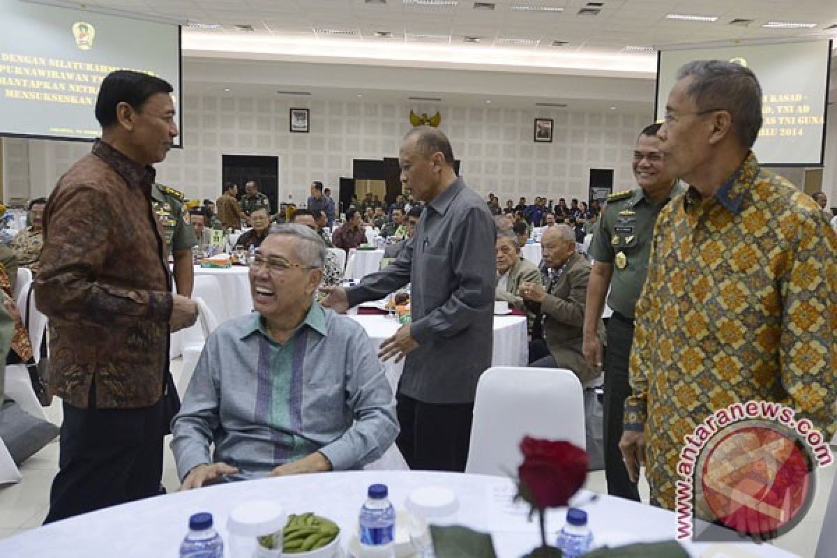 Mendiang Soerjadi Soedirdja sosok sederhana dan bijaksana