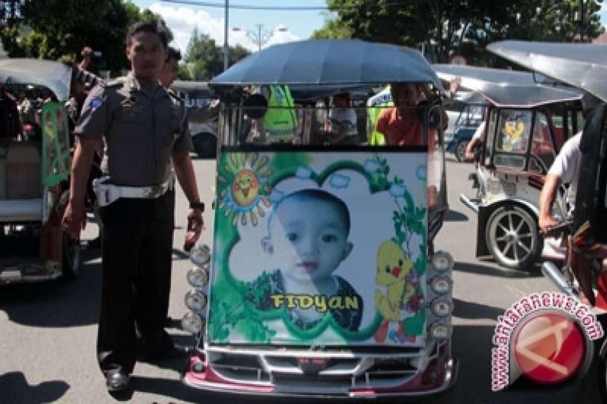 Sopir bentor Gorontalo tolak gunakan helm SNI