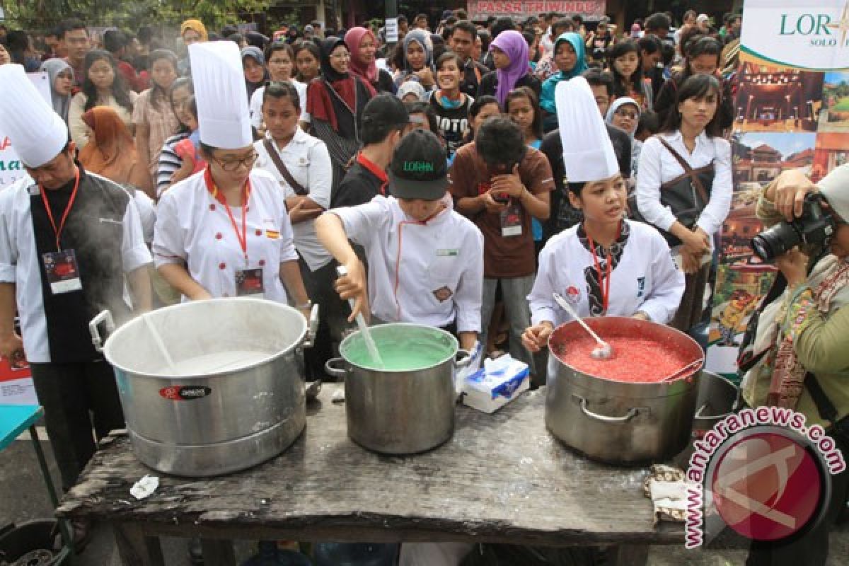 Massa serbu 17.000 jenang di Festival Jenang Solo