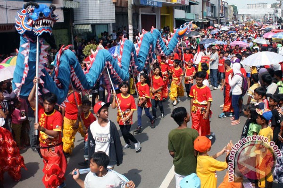 100 liong-barongsai akan meriahkan Cap Go Meh Karawang