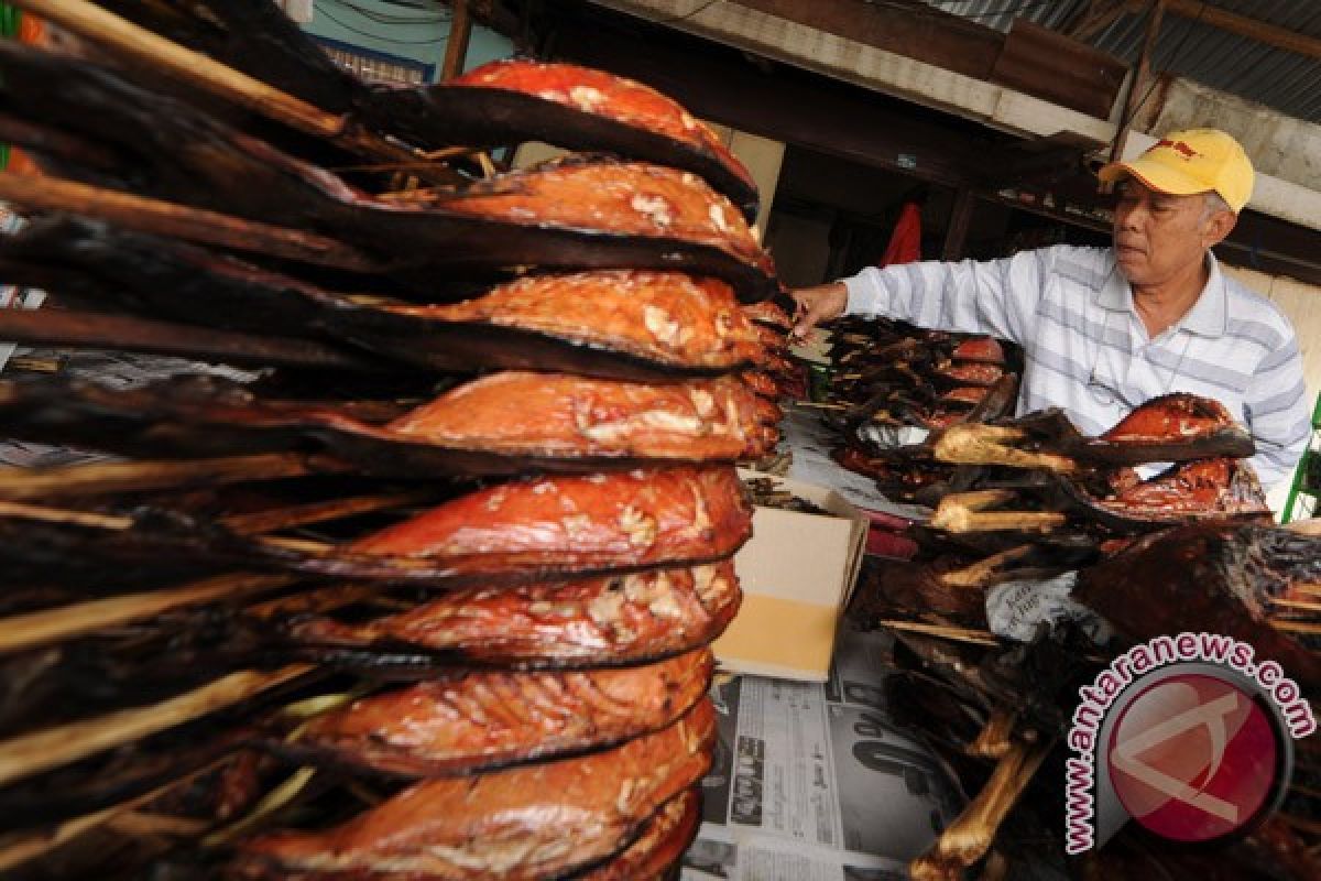 Harga ikan laut naik karena cuaca ekstrem