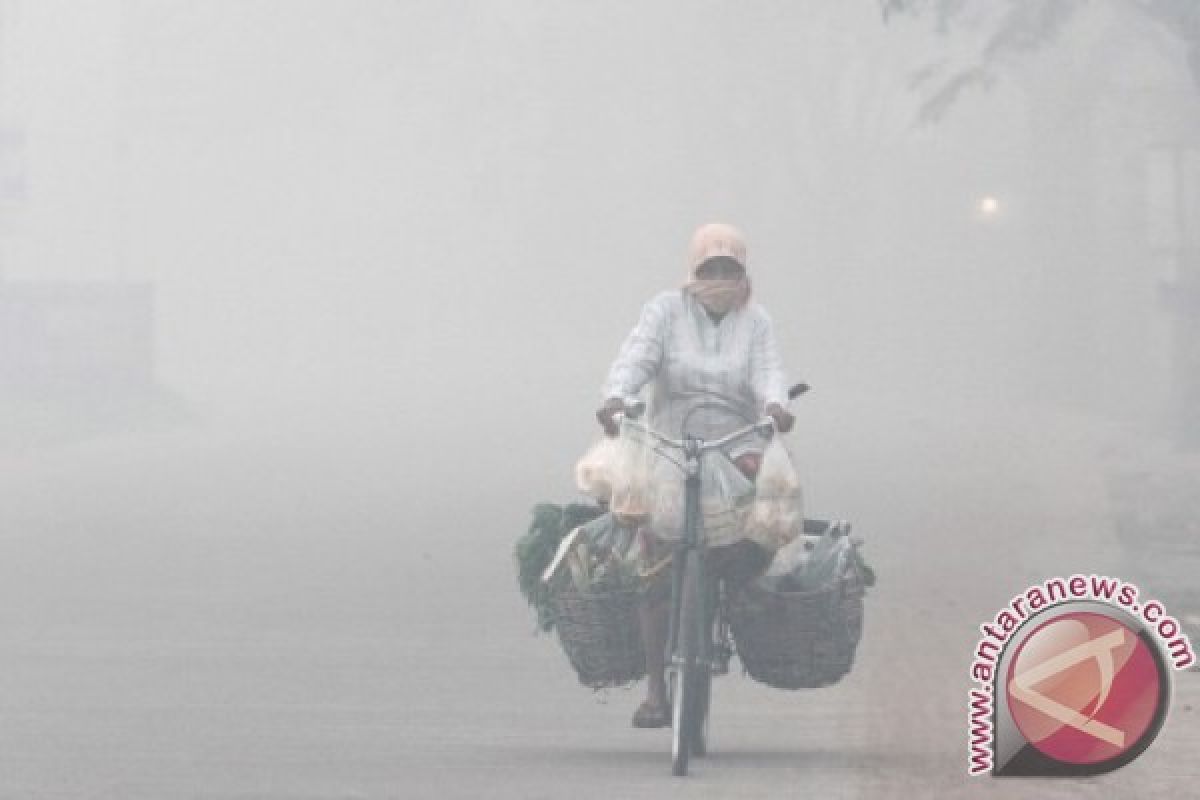 kabut asap tebal selimuti kota Pontianak