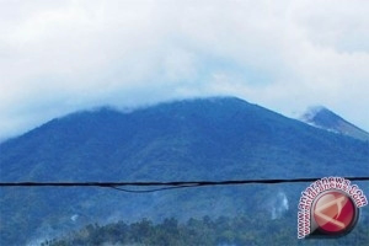  Pemkot Ternate tetapkan tanggap darurat erupsi Gamalama