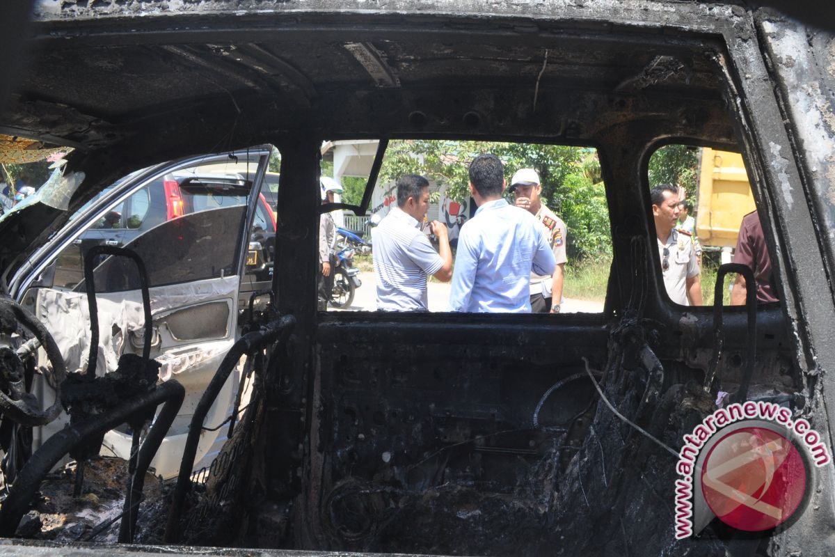 Avanza Terbakar Di SPBU Kotabaru