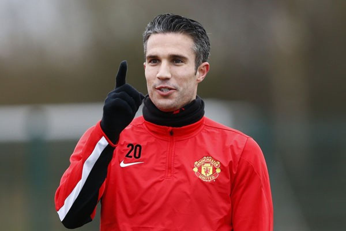 Van Gaal: Van Persie akan "full speed"