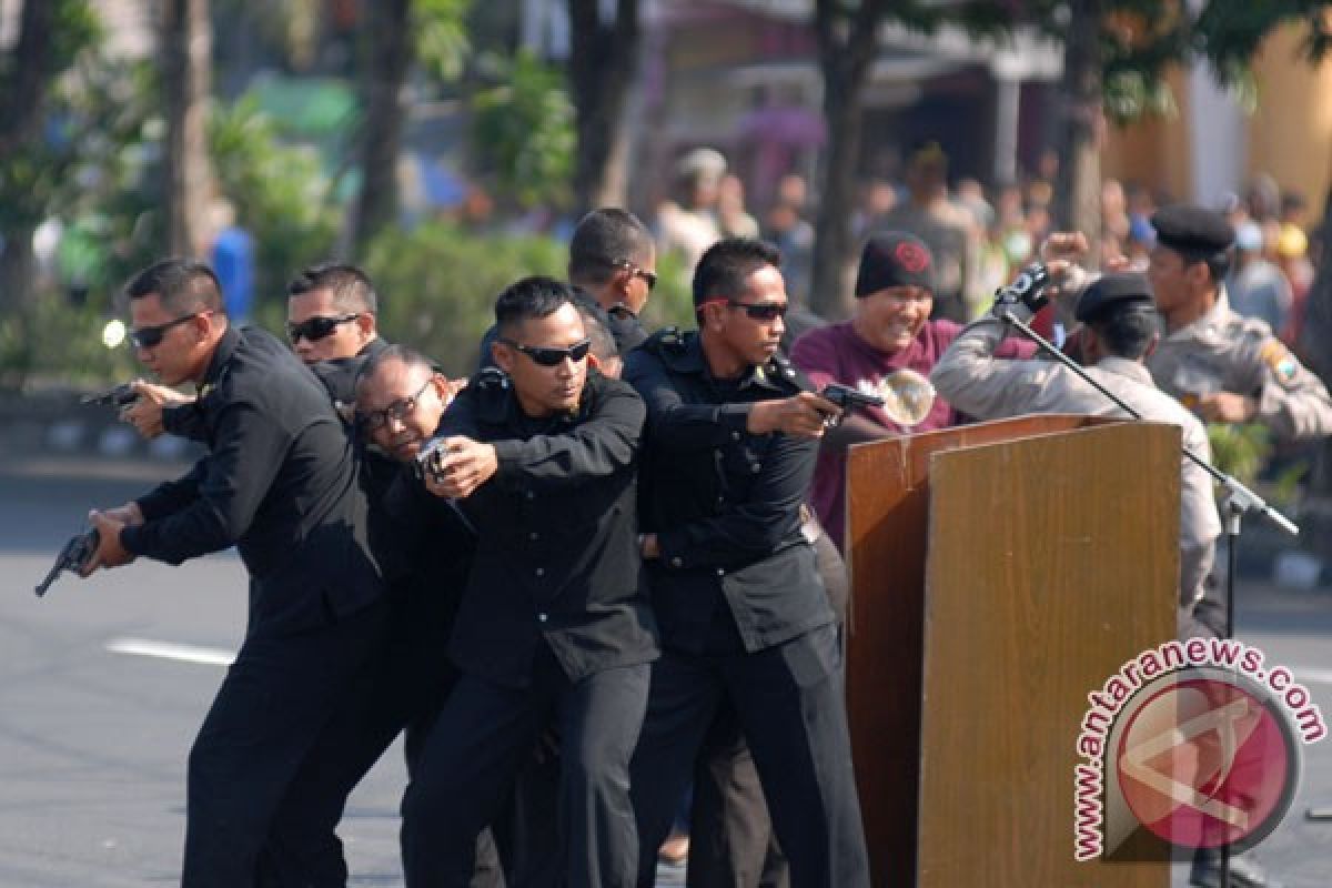 14 polisi dipecat di Jawa Timur pada 2015