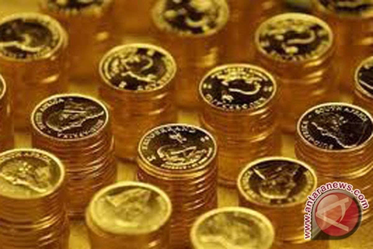 Emas turun tertakan penguatan luar biasa dolar AS