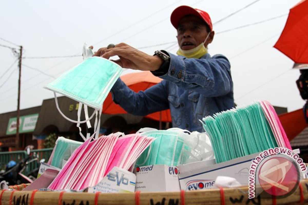 Penjualan masker di apotek maningkat