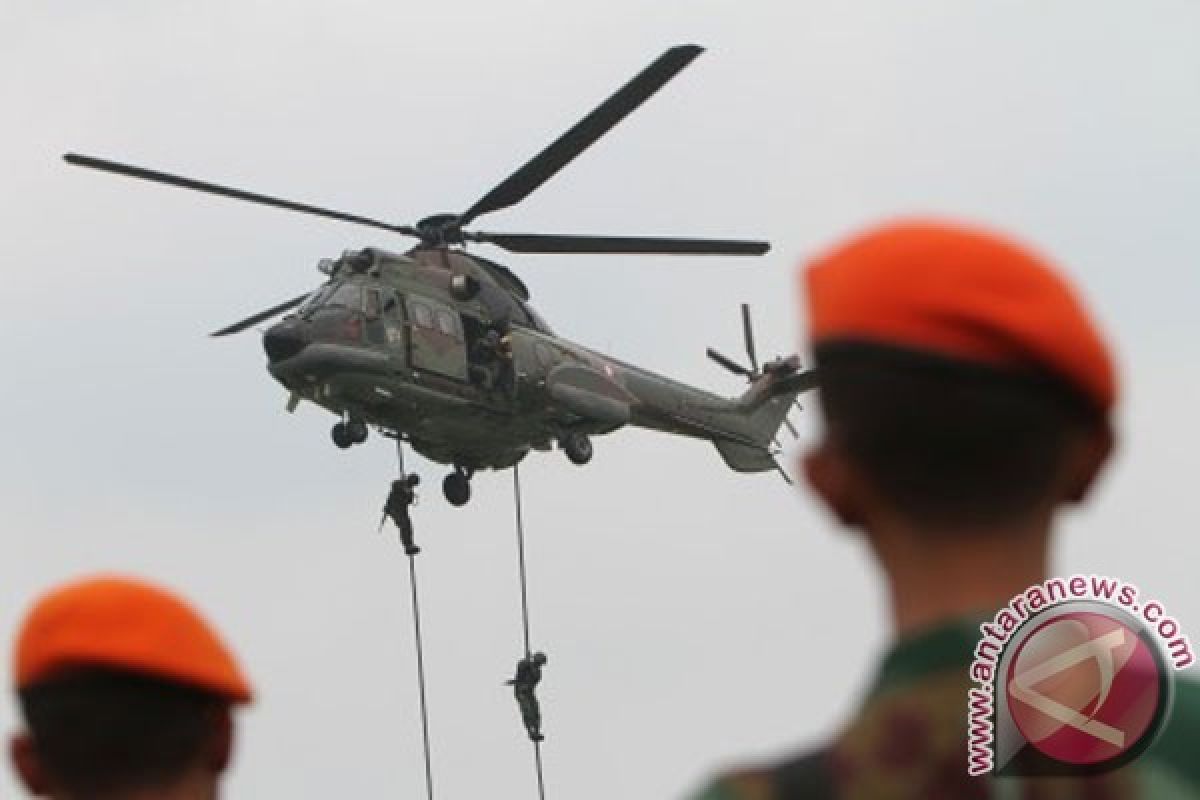 Pangdam Cenderawasih lanjutkan evakuasi awak Helikopter Puma Selasa