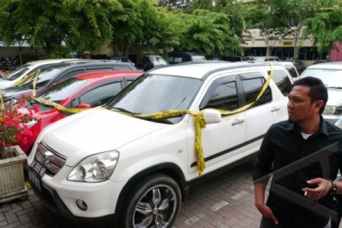 Anggota DPRD Bali diperiksa polisi atas dugaan kasus penggelapan mobil
