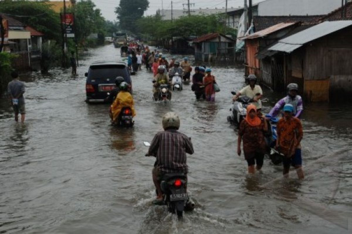 309 Orang Bertahan di Pengungsian