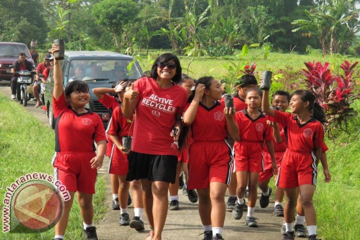 Coca-cola Tanam 1.300 Bibit Pohon Di Tabanan 