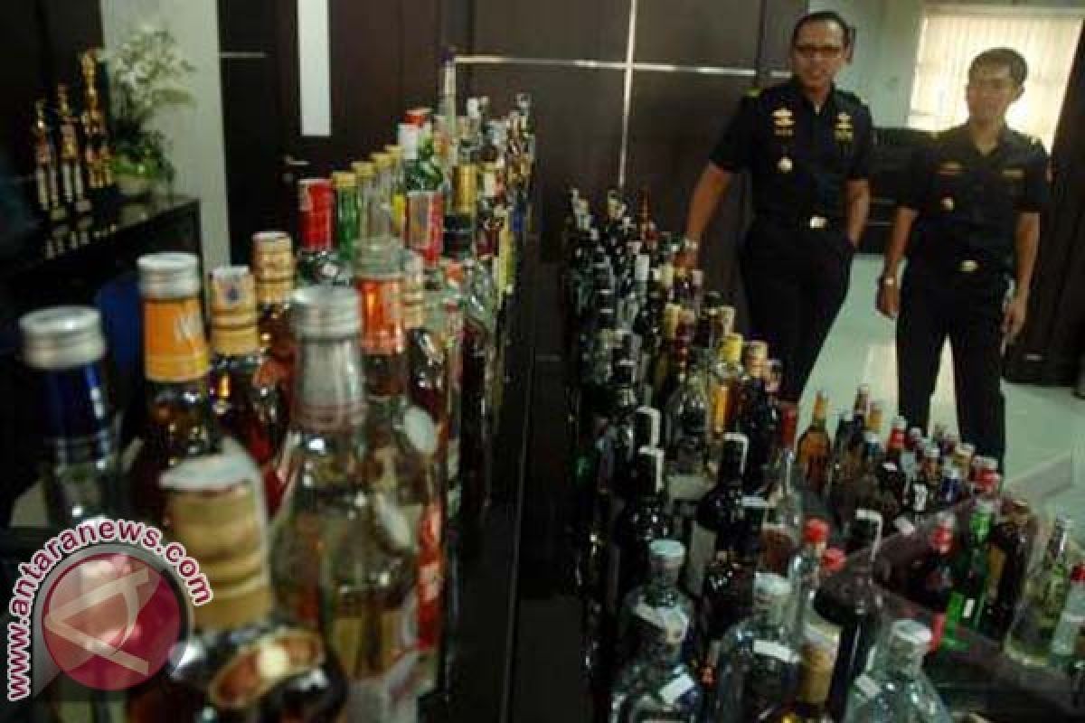 121 botol minuman keras alkohol diamankan polisi 