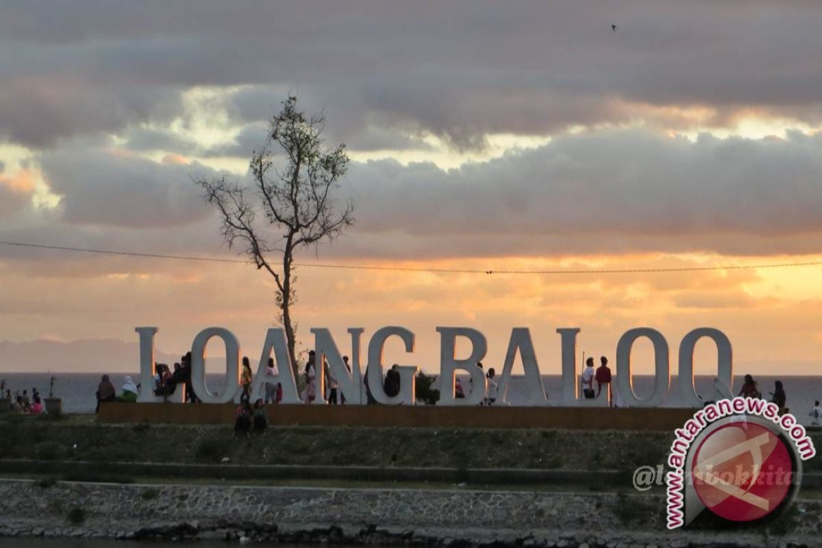 Sisa kejayaan objek wisata Pantai Loang Baloq