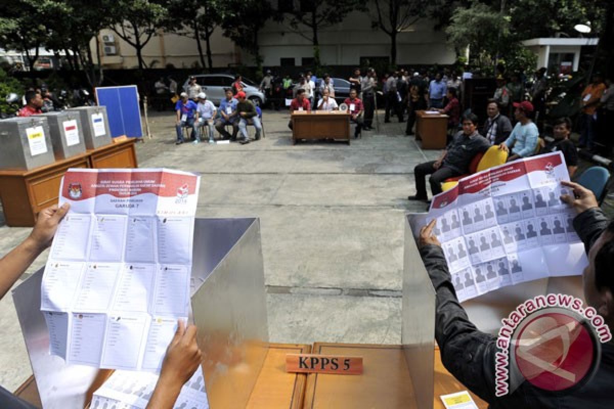 KPU antisipasi kerusakan surat suara saat pelipatan