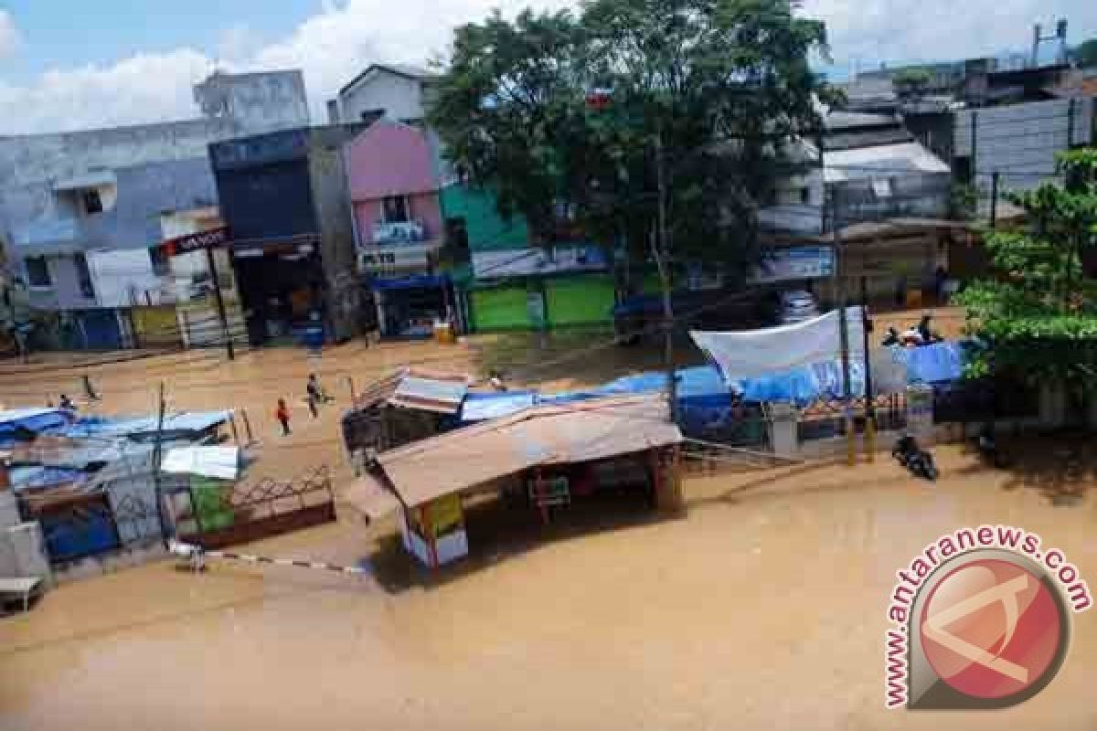 Sejumlah jalan di Bandung selatan banjir