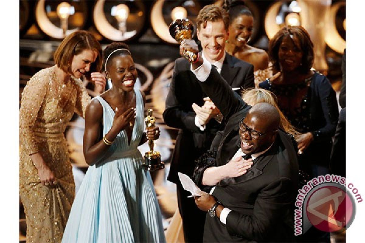 Lupita Nyong'o Pemeran Pendukung Wanita Terbaik Oscar 2014