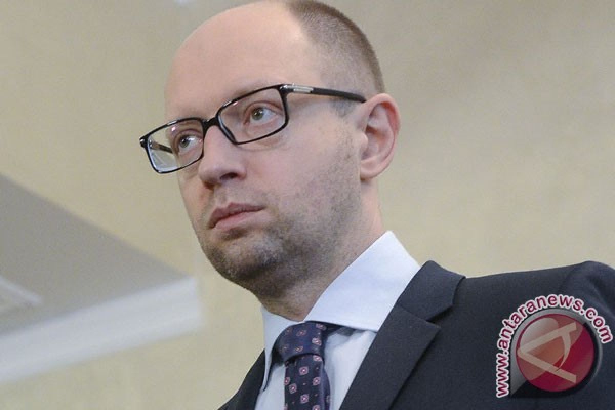 ukraine pm yatseniuk resigns - (d)