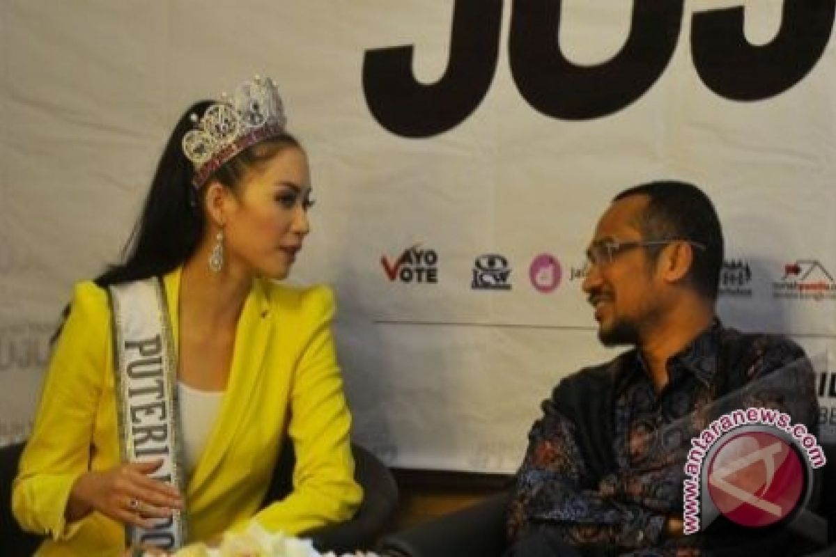 Foto Dengan Samad Beredar, Elvira Nangis di Miss Universe