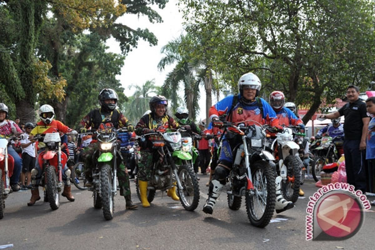 Ratusan penggemar trail jelajahi alam Mukomuko