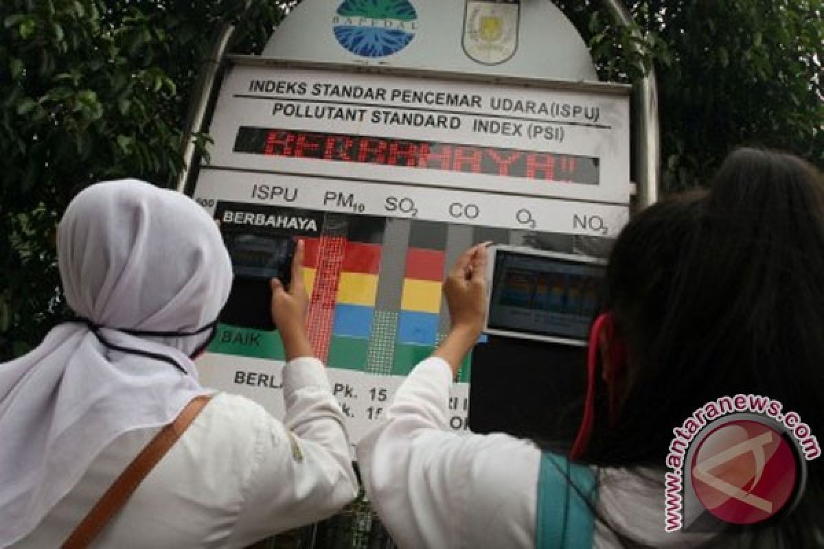 Bekasi pasang empat alat pengukur kualitas udara