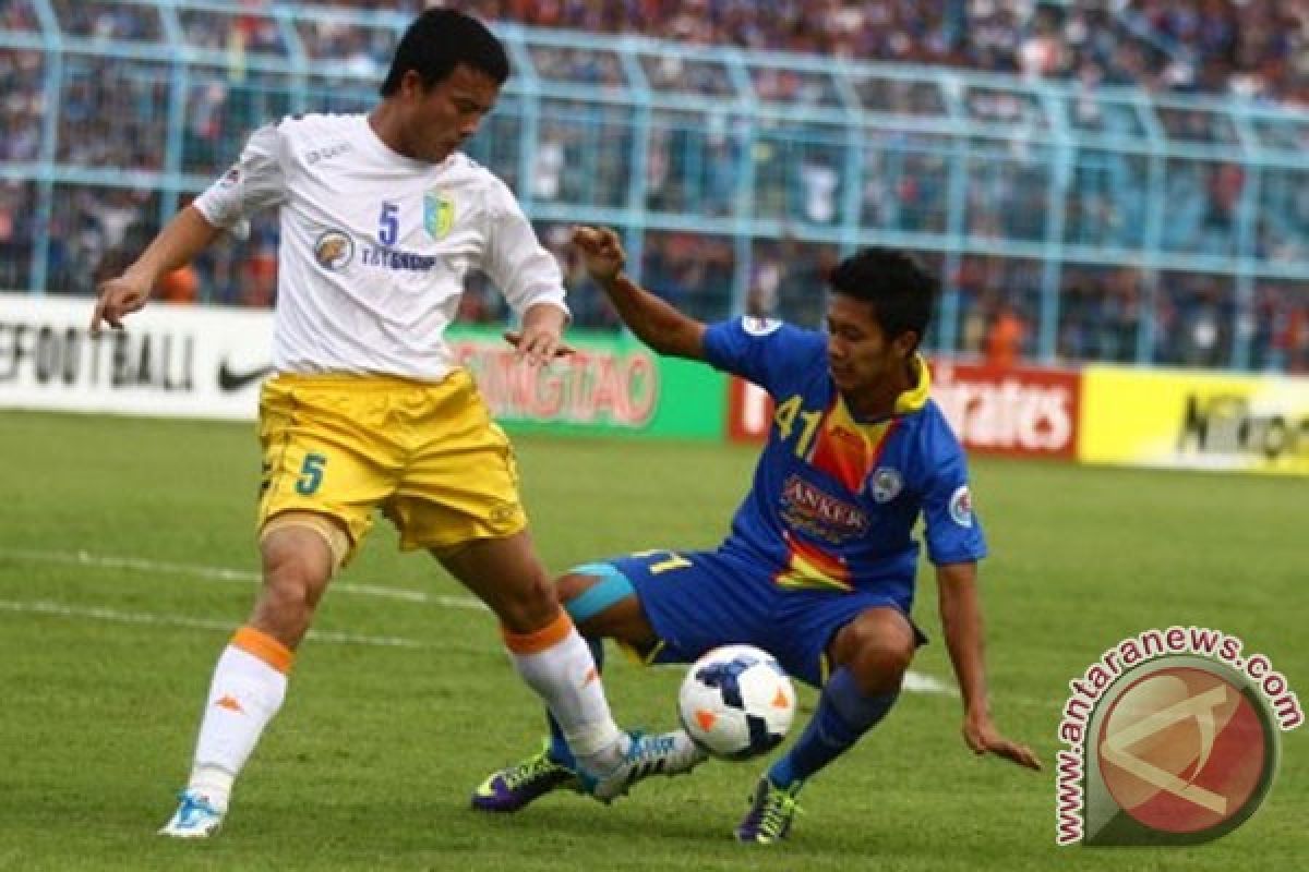 Arema kalah 1-3 dari Hanoi T&T