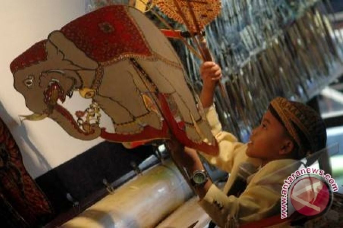 Festival wayang bidik generasi muda      