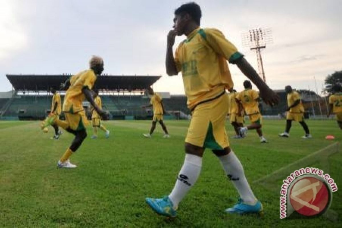 Persip tunggu peluang bergabungnya Salia dan Dembele