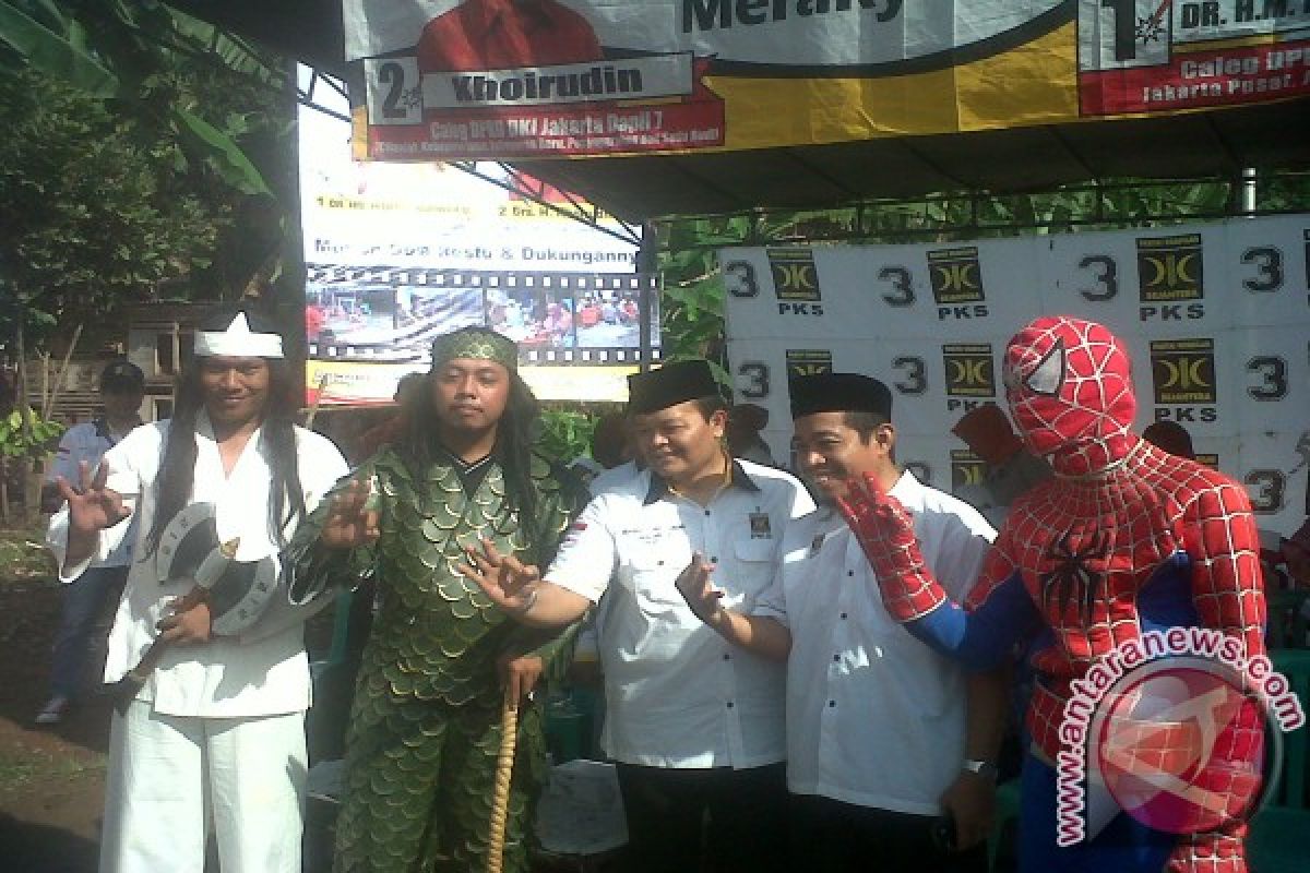 "Spiderman", "Si Buta",  dan "Wiro Sableng" ikut kampanye PKS