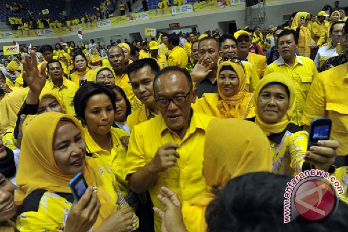 Aburizal Bakrie  berpeluang besar kembali pimpin Golkar