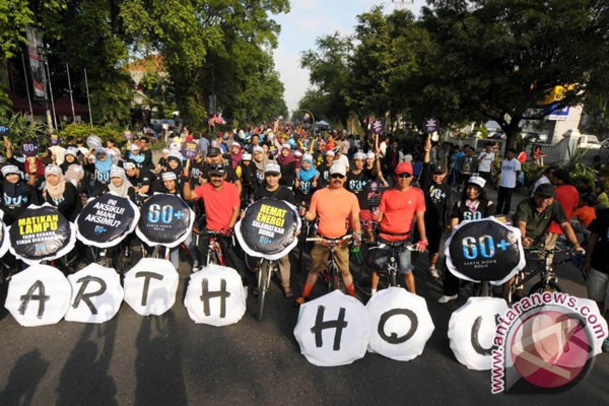 WWF gelar "earth hour" di Pekanbaru