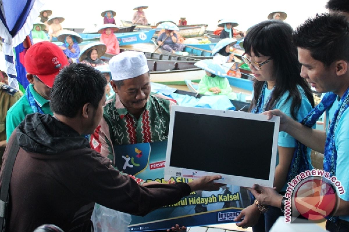 Dorong Anak Sekolah Manfaatkan Internet